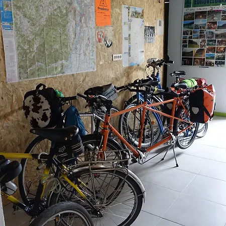 Velo Hostel